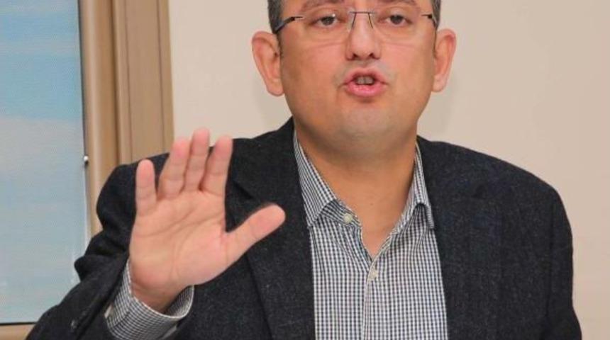 'iç Savaş Çıkar' Diyen Ak Partili Yöneticinin Istifası Istendi (2)