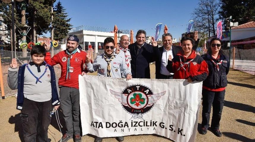 Chp Pm &Uuml;yesi Erdoğdu, Teneff&uuml;s Parkı Ziyaret Etti