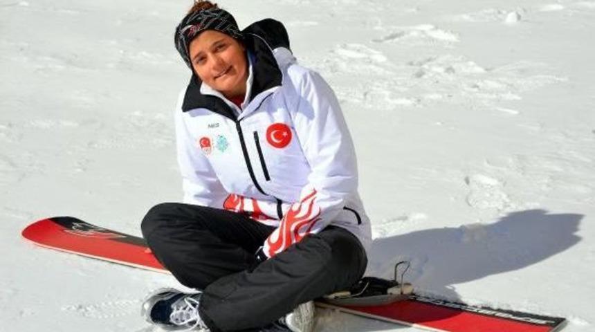 Aydan, Snowboard Başarısıyla T&uuml;rk Spor Tarihine Ge&ccedil;ti