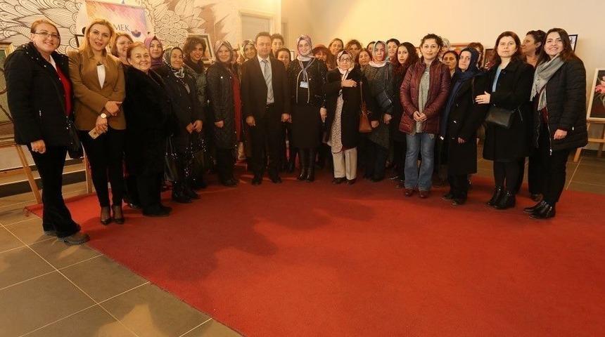 Ko-mek Resim Sergisi Gebze&rsquo;ye Renk Kattı