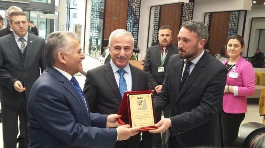 Belsinspor&rsquo;dan Teşekk&uuml;r Plaketi