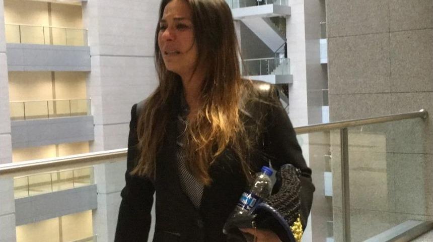 &Uuml;nl&uuml; Oyuncu Filiz Ta&ccedil;baş, İstanbul Adliyesi&rsquo;nde Sinir Krizi Ge&ccedil;irdi