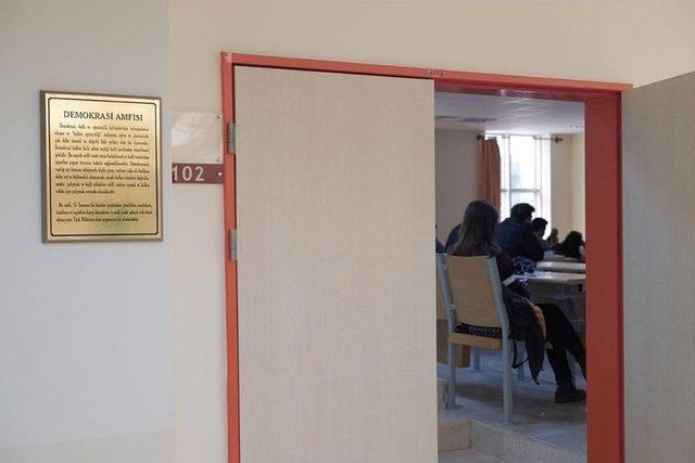 Bilecik Şeyh Edebali Üniversitesi 15 Temmuz Şehitlerinin Anısını Yaşatıyor