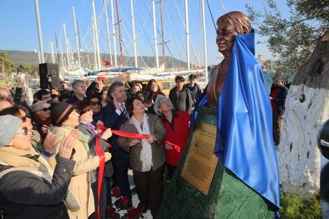 Bodrum’da Türkan Saylan Büstü Açıldı