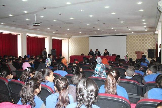 Tutak&rsquo;ta &lsquo;kariyer G&uuml;nleri&rsquo; Etkinliği 1