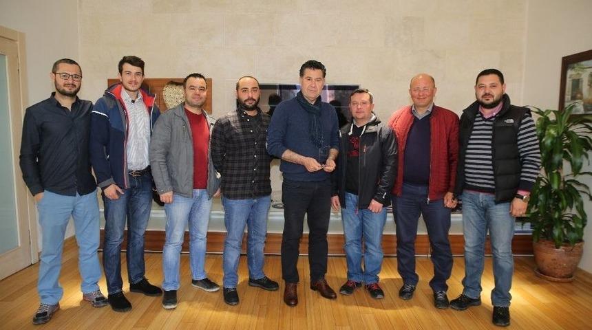 Bodrum Spin Avcıları&rsquo;ndan Başkan Kocadon&rsquo;a Teşekk&uuml;r Plaketi