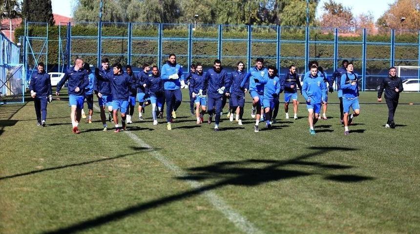 Şimşek İzmir Yolcusu