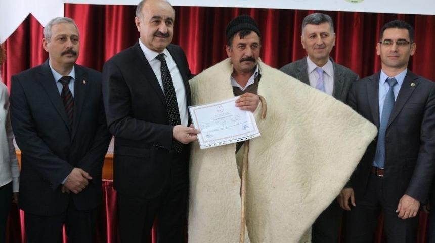 Niğde&rsquo;de 60 &Ccedil;oban Sertifikalı Oldu