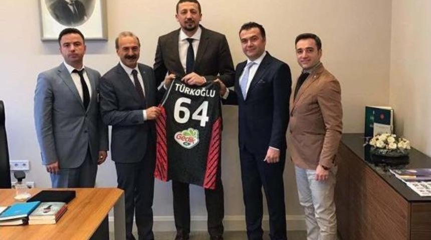 Muratbey Uşak'tan T&uuml;rkoğlu'na Ziyaret