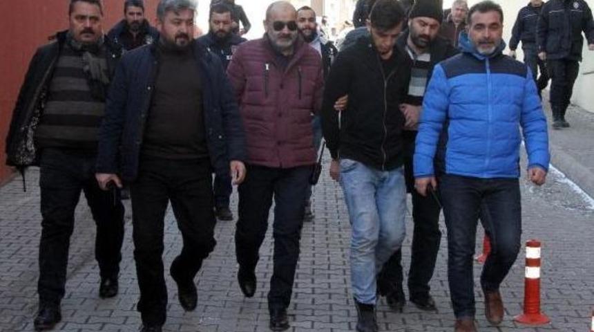 Kayseri'de Cinayet Işleyen 3 Suriyeli, 3 Adliyede