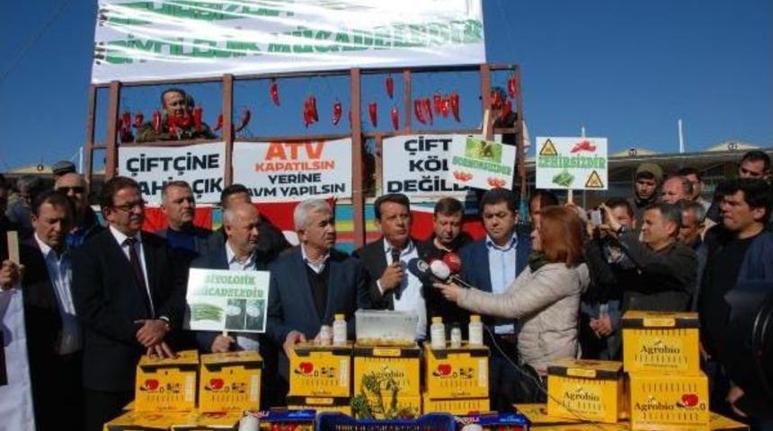 Demreli &Uuml;reticiler Eylem Yaptı