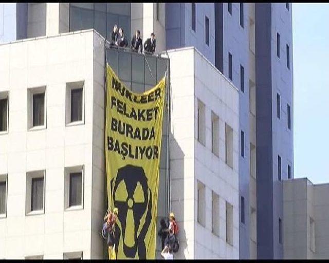 Greenpeace in N&uuml;kleer Karşıtı Eylemcileri Beraat Etti 2