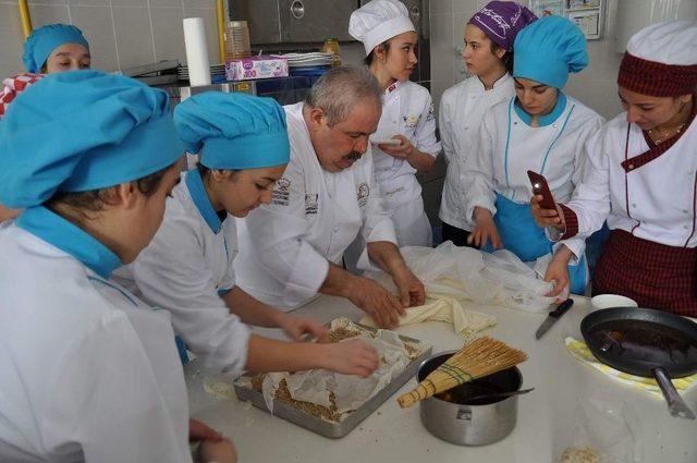 Yozgat&rsquo;ın Meşhur Testi Kebabı Guinness Rekorlar Kitabına Girmeye Hazırlanıyor 1