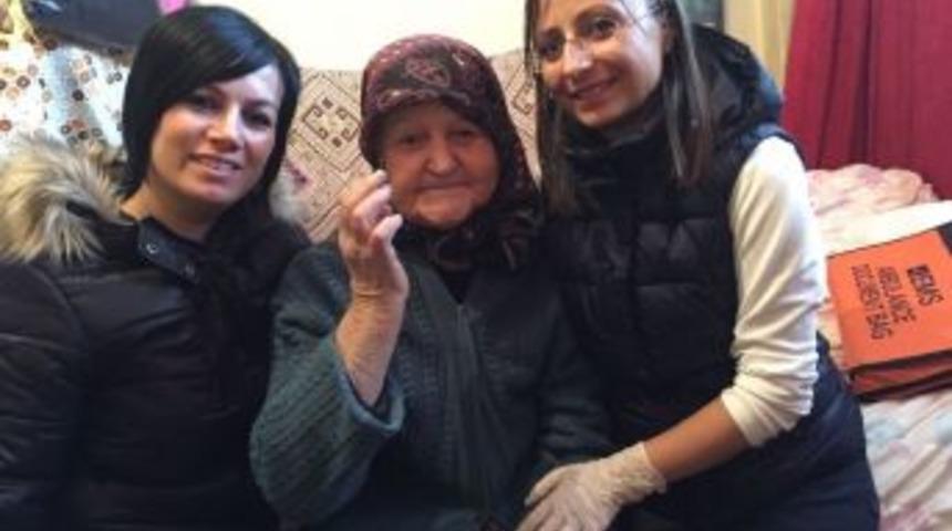 Kapka&ccedil; Mağduru Yaşlı Teyzeden G&uuml;zel Haber