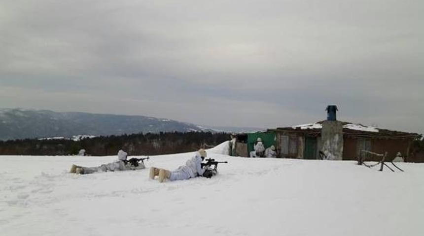 Komandolar Karadeniz Yaylalarında Operasyon D&uuml;zenledi