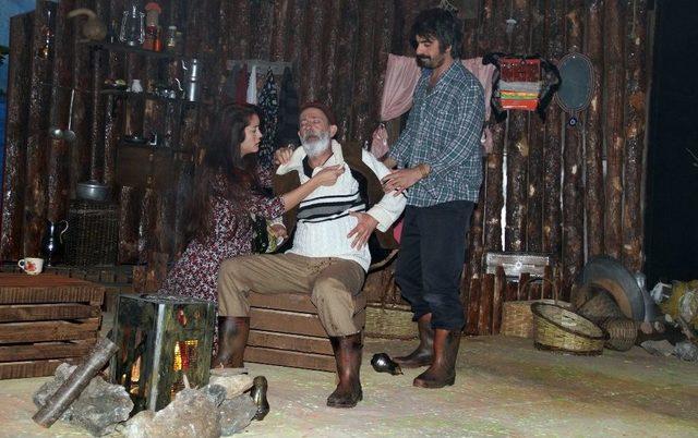 Alanya Belediye Tiyatrosundan Yeni Oyun 1