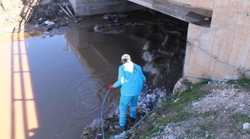 Harran&rsquo;da Haşere İle M&uuml;cadele &Ccedil;alışmaları Hız Kazandı
