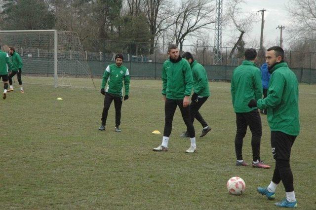 Sakaryaspor’da Hazırlıklar Sürüyor