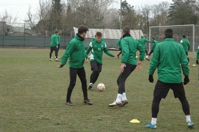 Sakaryaspor’da Hazırlıklar Sürüyor