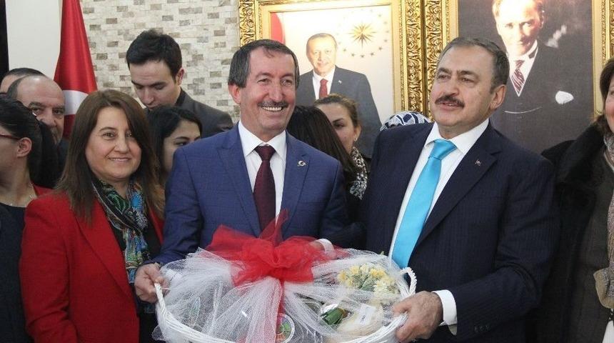 Bakan Eroğlu Belen&rsquo;e 5 M&uuml;jde Verdi