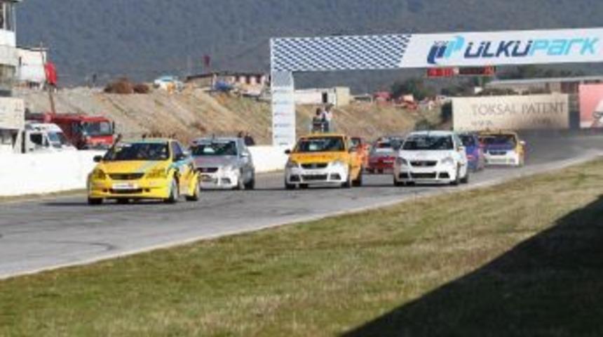 İzmir&rsquo;de İki B&uuml;y&uuml;k Yarış, İki B&uuml;y&uuml;k Heyecan
