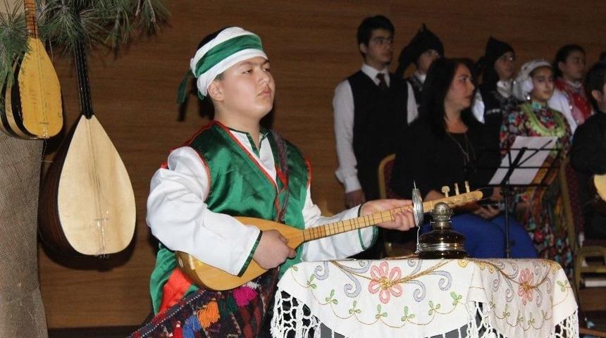 Yarım Elma T&uuml;rk Halk M&uuml;ziği Yarışması