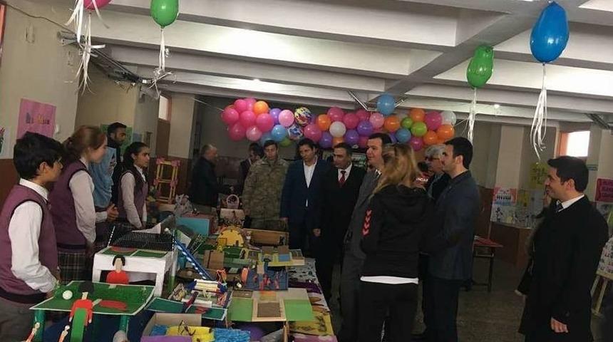 &Ouml;zalp&rsquo;ta El İşi Ve Resim Sergisi