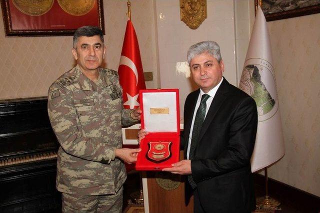 Kara Kuvvetleri Komutanı Orgeneral Salih Zeki Çolak, Vali Rahmi Doğan’ı Ziyaret Etti