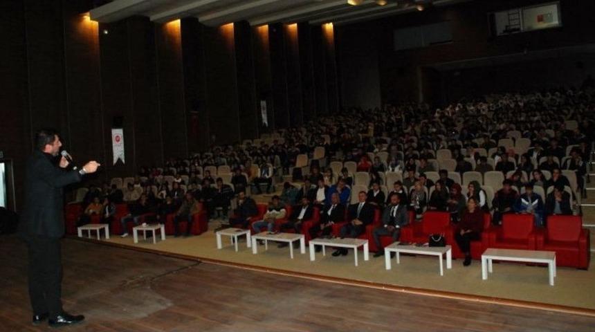 &ldquo;farkındalığın Farkedilişi&rdquo; Semineri D&uuml;zenlendi