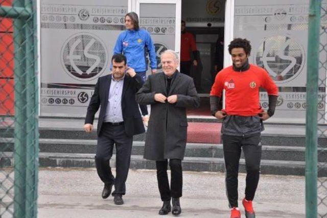 Mustafa Denizli'ye, Eskişehir'de Coşkulu Karşılama (2)