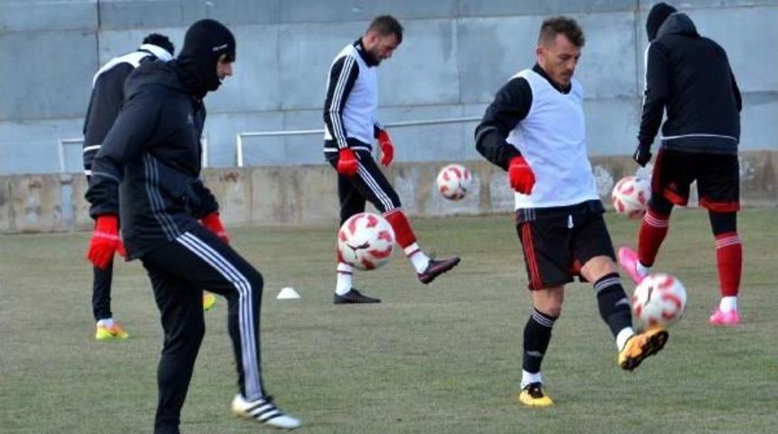 Sivasspor'da Denizlispor Hazırlıkları S&uuml;r&uuml;yor