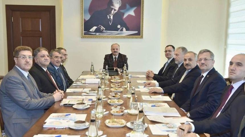 &Ccedil;akacak&rsquo;tan &Ouml;zel Sekt&ouml;re Milli İstihdam Seferberliği &Ccedil;ağrısı