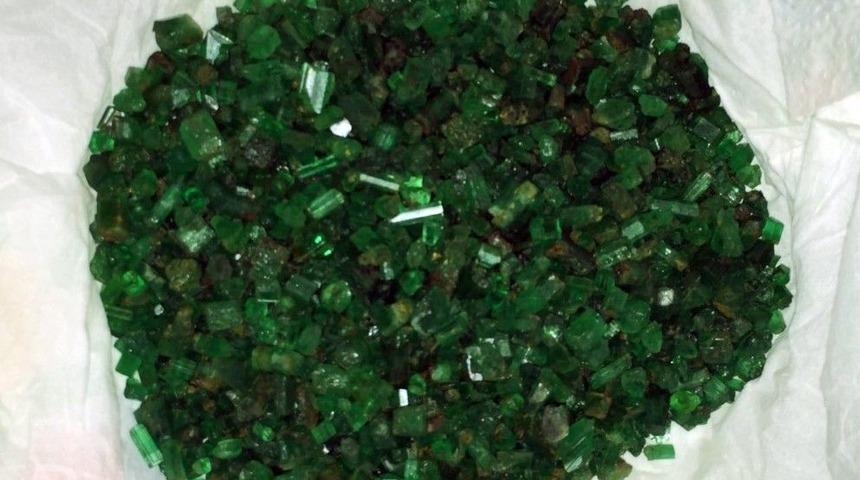 İstanbul&rsquo;da Ka&ccedil;ak Z&uuml;mr&uuml;t Operasyonu:4 G&ouml;zaltı