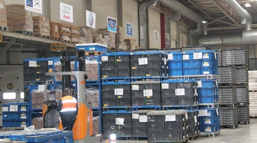 Otomotiv Devlerinin Par&ccedil;aları İzmir&rsquo;den