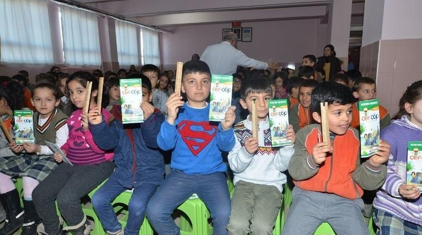 Yeşilyurt Belediyesi &Ccedil;evre Bilinci &Uuml;zerine Okullarda Eğitimler D&uuml;zenliyor