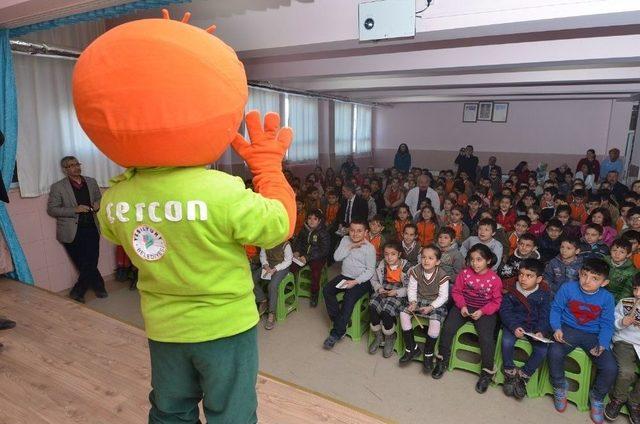 Yeşilyurt Belediyesi Çevre Bilinci Üzerine Okullarda Eğitimler Düzenliyor