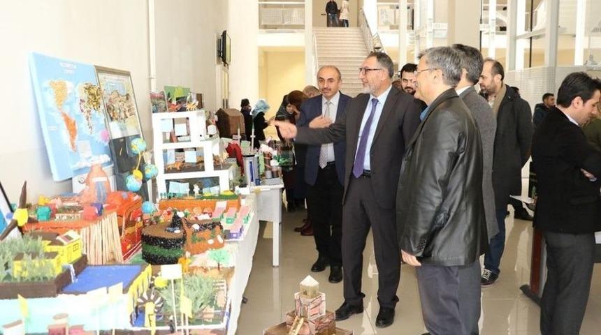 Kbü’de Pedagojik Formasyon Eğitimi Materyal Tasarımı Sergisi