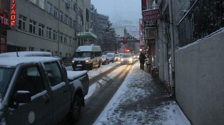 Artvin’de Kar Yağışı Hayatı Olumsuz Etkiliyor