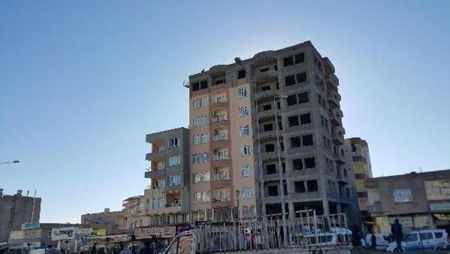 İşşiz Gencin Intihar Girişimini Emniyet M&uuml;d&uuml;r Yardımcısı Engelledi 1