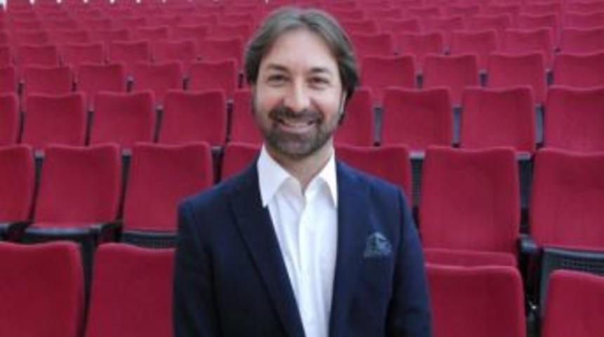 Khk Ile Ihra&ccedil; Edilen Yazıcı'ya K&uuml;lt&uuml;r Sanat Sen'den Destek