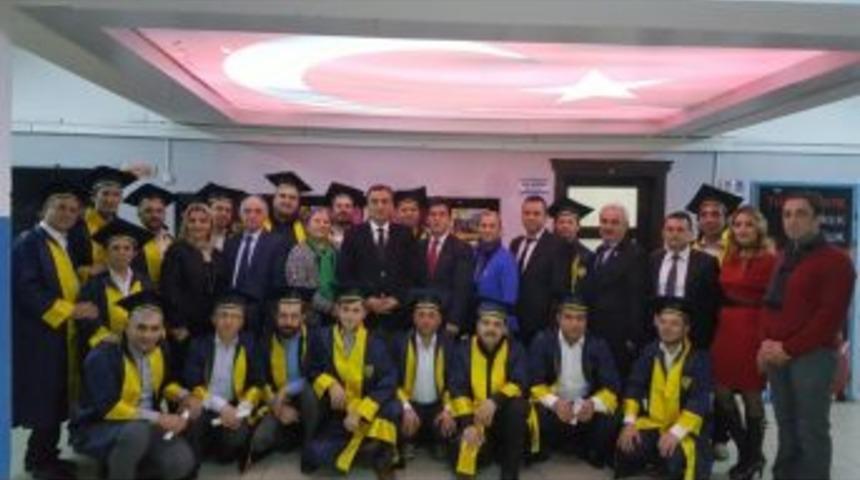 Babalar Belgelerini Aldı