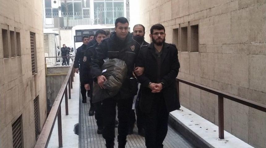 Bursa&rsquo;da Deaş &Uuml;yesi 44 Kişi Adliyeye Sevk Edildi