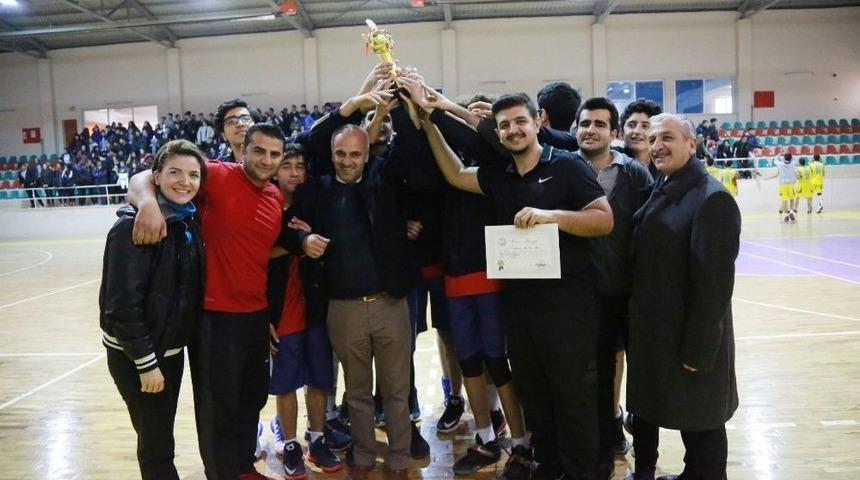 Final Okulları Basketbolda İl Birincisi Oldu