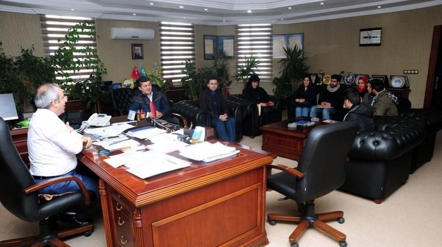 Rekt&ouml;r Battal Yabancı Uyruklu &Ouml;ğrencilerle Bir Araya Geldi