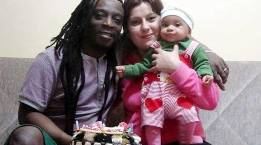 Tanzanyalı M&uuml;zisyen Organlarıyla 3 Kişiye Can Oldu