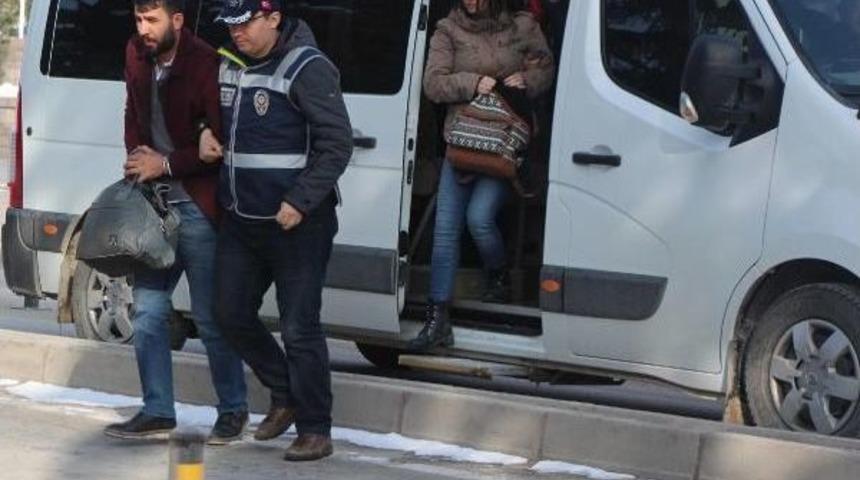 Bolu'da Ter&ouml;r &Ouml;rg&uuml;t&uuml; Propagandasından 5 Kişi Adliyede