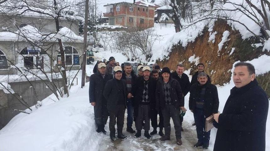 K&ouml;y K&ouml;y Gezerek &Uuml;reticiyi Zirai Dona Karşı Uyarıyorlar