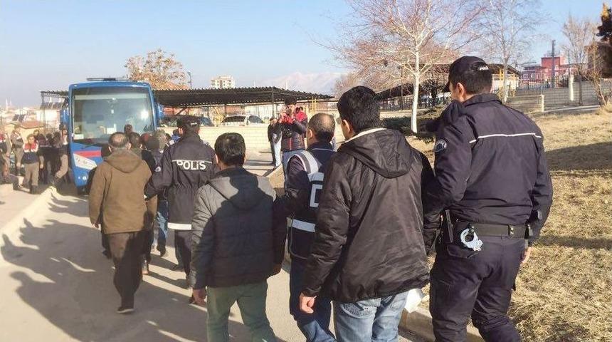 Fet&ouml;/pdy Operasyonu Kapsamında 23 Kişi Adliyeye Sevk Edildi