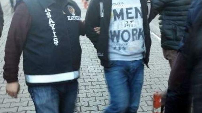 20 Yaşındaki Genci &Ouml;ld&uuml;rd&uuml;ğ&uuml; İddia Edilen 3 Suriyeli Tutuklandı