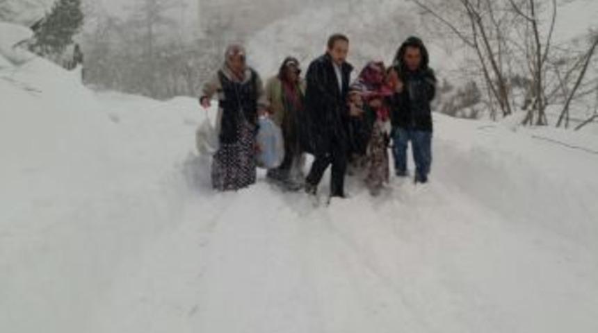 Vatandaşın Yardımına Birim M&uuml;d&uuml;rleri Koşuyor